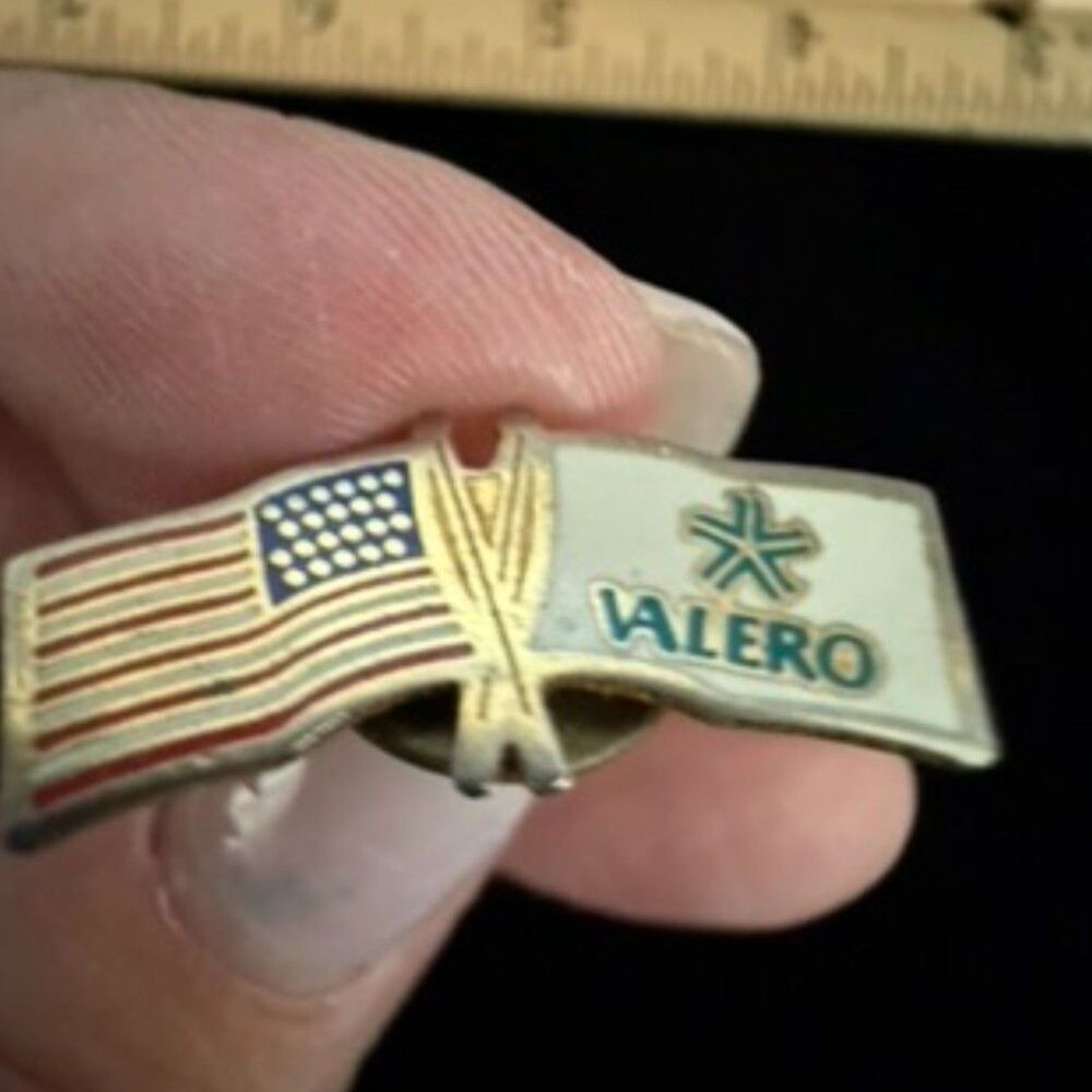 valero energy corporation american flag promotional lapel pin